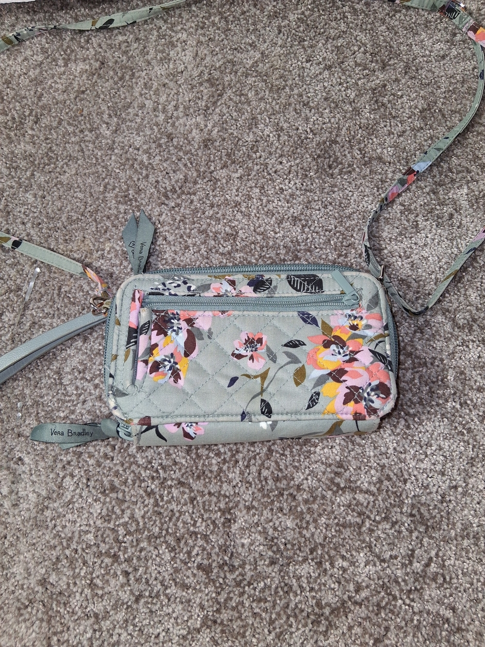 Vera Bradley Mint Floral Quilted Crossbody Tri Fold Clutch Purse